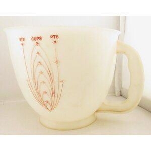 Vintage Retro Tupperware 2 qrt Measuring Pitcher Raised Red Lettering Numbers US